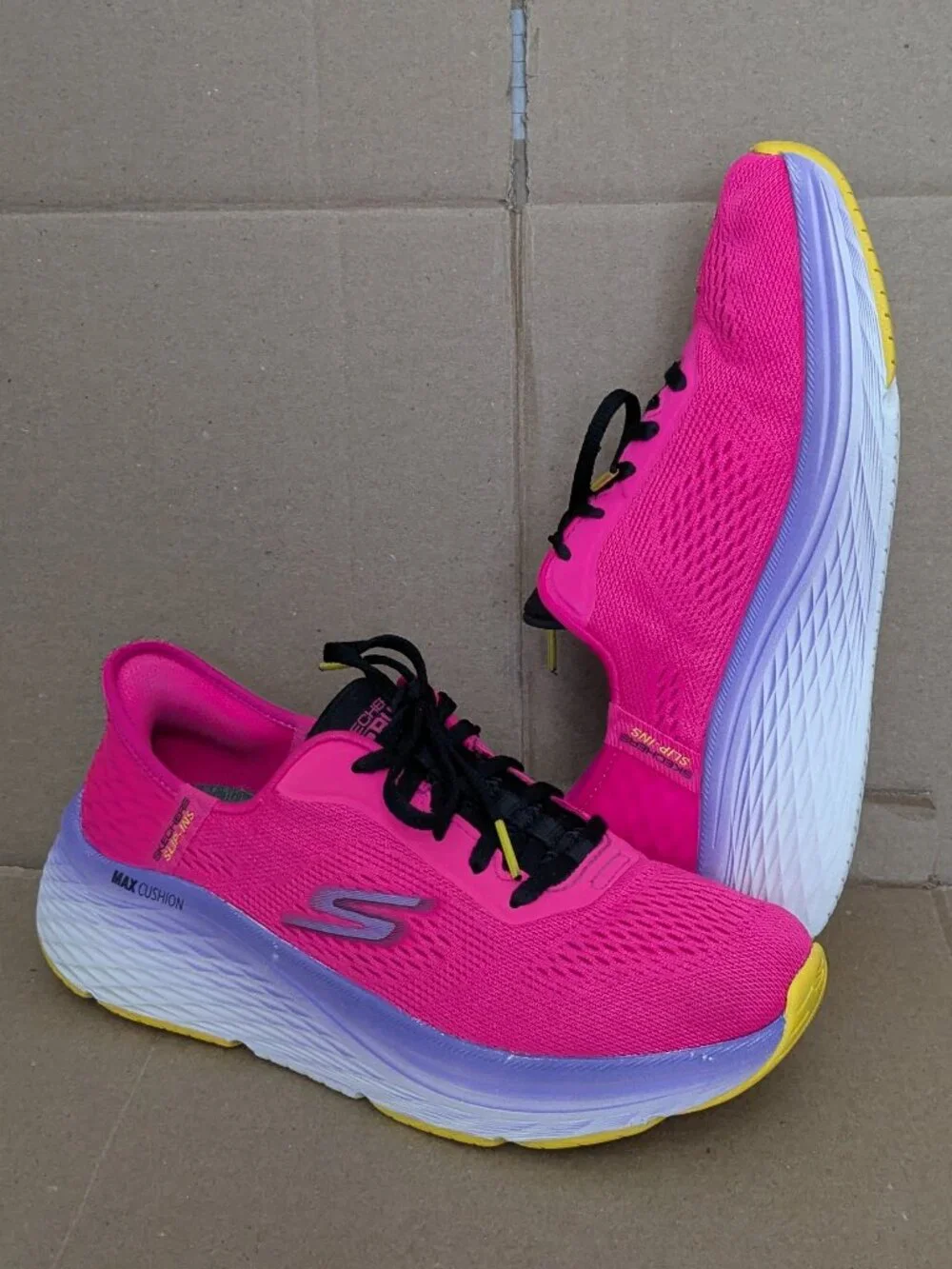 SKECHERS Max Cushioning Elite 2.0 Prevail Hands Free Slip-Ins Size 7 Pink/Purple